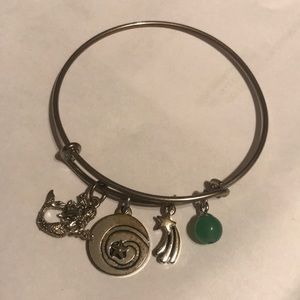 Charm bracelet